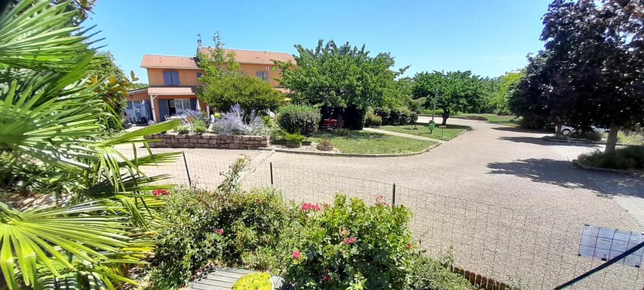 Hotel Des Vignes Juliénas Eksteriør bilde